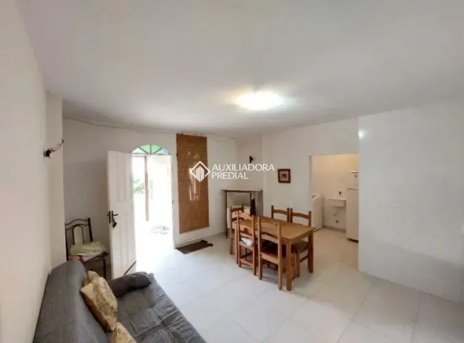 Auxiliadora Predial aluga Casa residencial com 100m²! 3 dormitórios no norte da ilha