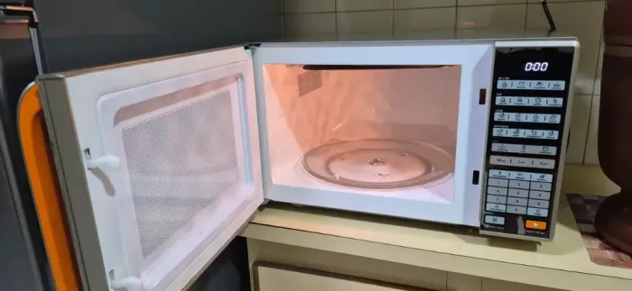 Microondas Midea Grill