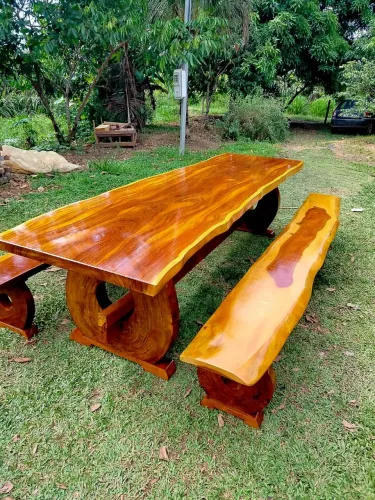 Mesa Rústica disponível