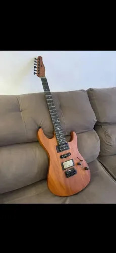 Guitarra tagima stella ntm com captadores fullertone e ferragens wilkinson