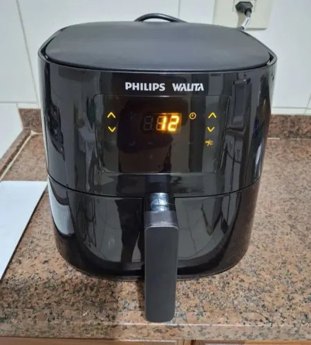 Fritadeira Air Fryer Philips Walita 6,2 Litros NOVA
