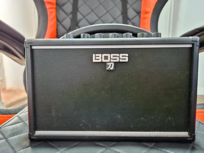 AMPLIFICADOR BOSS KATANA MINI - APENAS VENDA