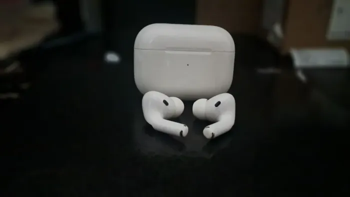Vendo fone de ouvido Apple AirpodPro  de 70 deixo pro 60 se vier buscar