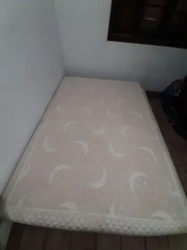 CAMA BOX CASAL PADRÃO 138X188 BOM ESTADO