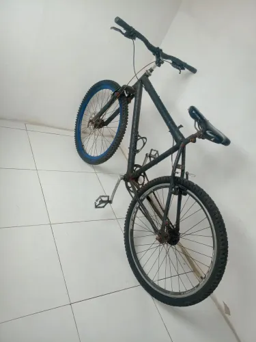 Bicicleta aro 26 bom estado