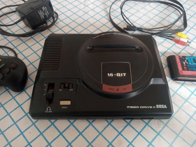 Mega Drive II TecToy com Controle original + Cartucho com 10 Jogos