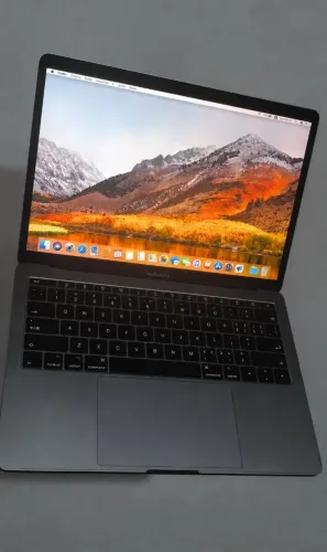 MacBook pro 2017