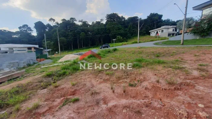 Lote em condomínio em Alameda das Goiabeiras - Parque Dom Henrique - Cotia/SP