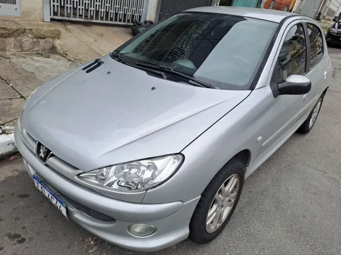 Peugeot 206 Techno/ Feline 1.6/ 1.6 Flex 16V 5P 2008