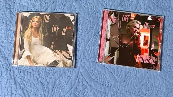 2 cds The Life of A Showgirl Acustico - Taylor Swift