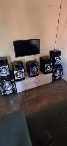 Som LG cm 9520