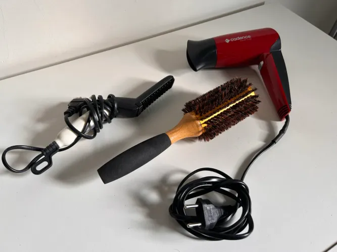 Secador de cabelo Cadence dobrável