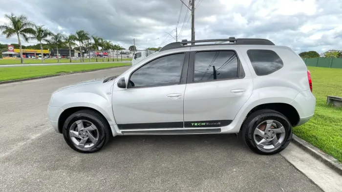 Renault Duster Dynamique 2.0 Hi-flex 16V Aut. 2014