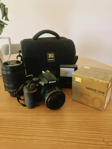 Nikon D5500, kit com 2 lentes