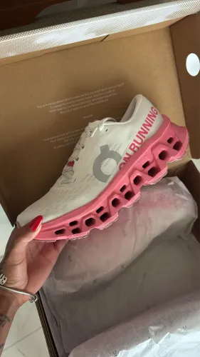 Tênis On Running Original Feminino Tam. 37