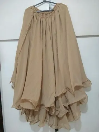 Saia Linda!142,00 Comp. 97cm. Perfeito estado,10 metros de tecido