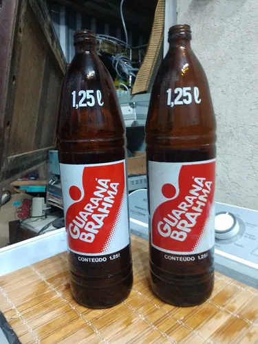 Duas garrafas guaraná Brahma coleção 