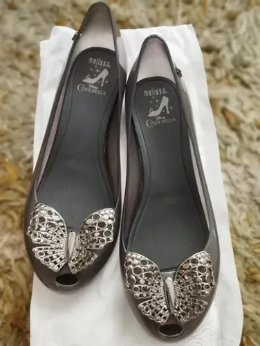 Melissa Ultragirl Cinderela Original Nº 37 - Fumê/Transparente