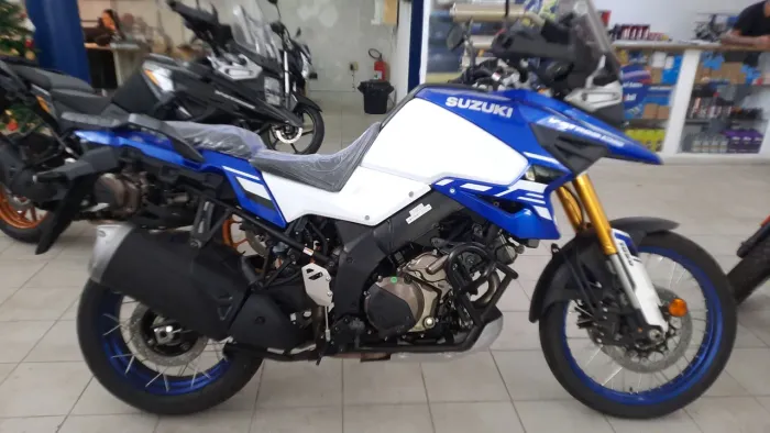 Suzuki V-Strom 1050 DE 25/26 0km Novas cores