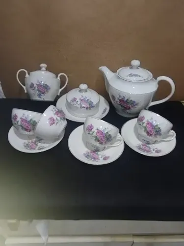Jogo de chá porcelana Monte Alegre 