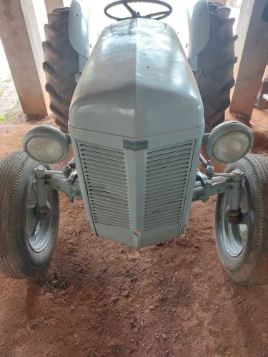 Trator Ferguson - Excelente estado! Trator para colecionadores 