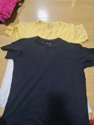 Duas Camisetas Infantis - Tamanho 12