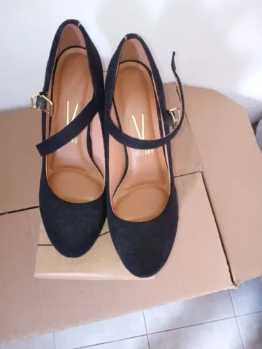 Sapato 37