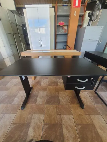 Mesa reta com 2 gavetas fixa - Nova