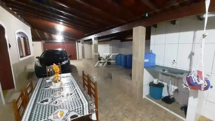 Casa com 2 quartos e edícula no bairro Altos De Ipeuna