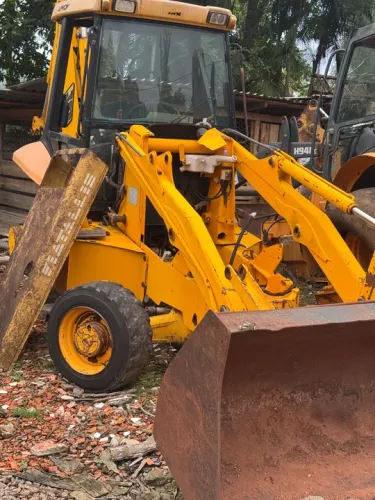 Sucata JCB 3C 4CX 214e Disponível Para Retirada de Peças