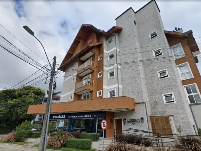 Apto 2 dormitorios em Canela Mobiliado semi novo com garagem fechada