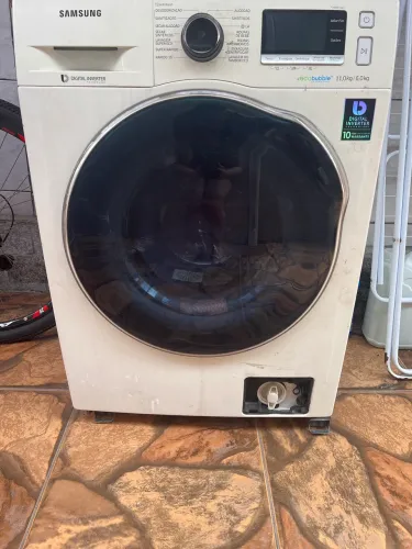 Máquina lava e seca