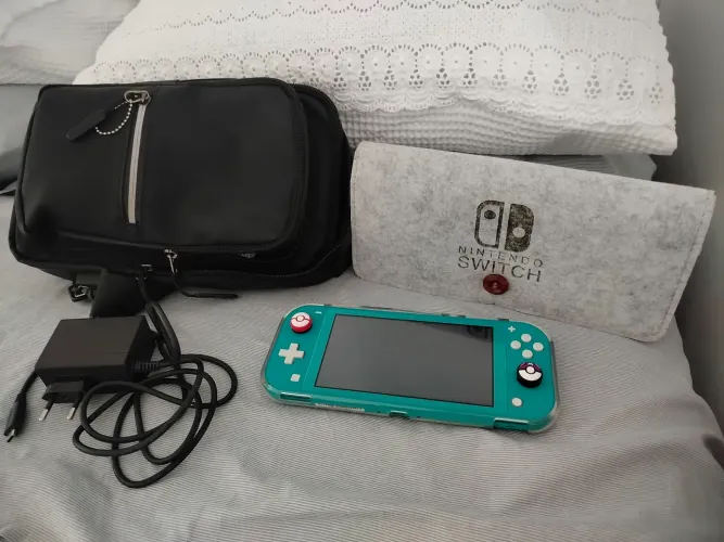 Nintendo Switch Desbloqueado Lite com Kit Completo Novinho