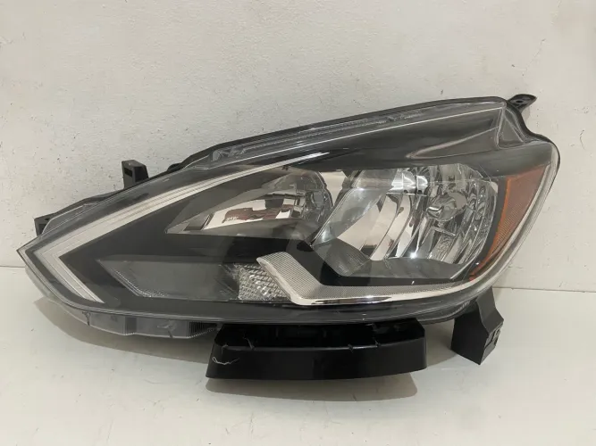 Farol Nissan Sentra 2017 2018 2019 2020 Lado Esquerdo Original Sem Xenon 