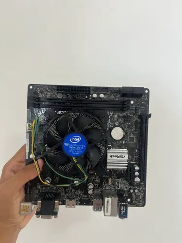 I5 9+ placa-mãe + 2 memórias de 8 ddr4