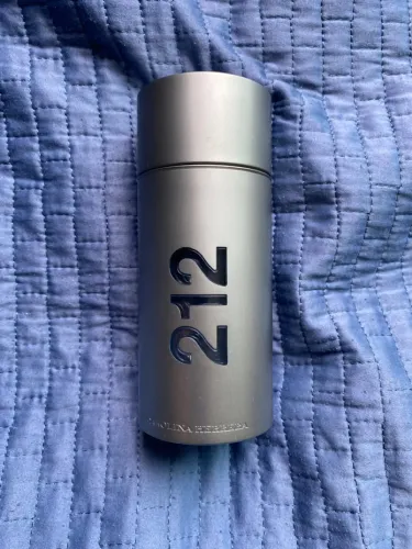 Frasco Perfume 212 nyc Carolina Herrera