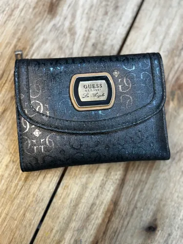 Carteira feminina Guess