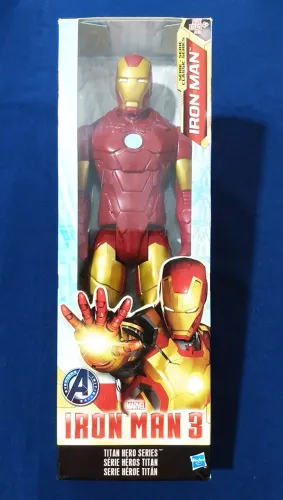 Iron Man 3  -Action Figure Original em perfeito estado Hasbro Disney Marvel na embalagem