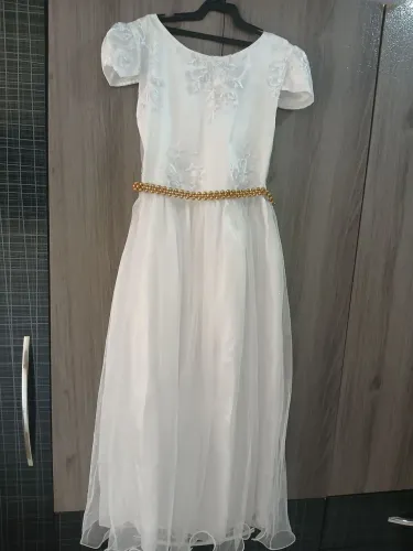 Vestido branco, para daninha ou formatura.