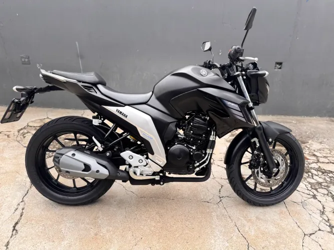 FZ25 FAZER 2023 (IMPECÁVEL)