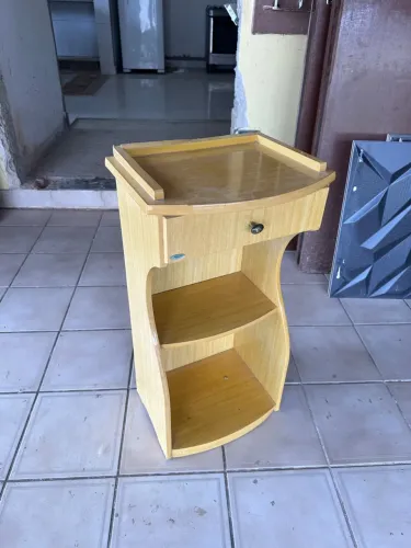 Escrivaninha com 1 gaveta 