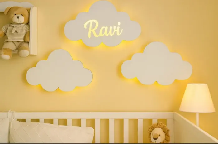 3 Nuvens Oluminadas com Nome Personalizado