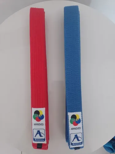 Faixas de Karatê (as duas)