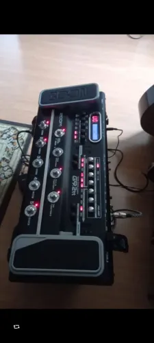 Pedaleira Zoom g9.2tt