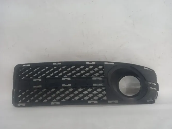 Grade Moldura Farol De Milha Le Gol G3 2001 Paralelo