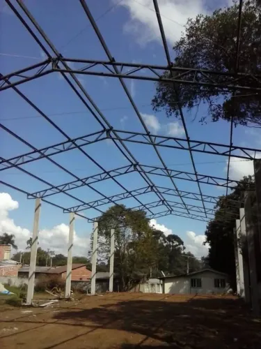 Barracão em estrutura metálica