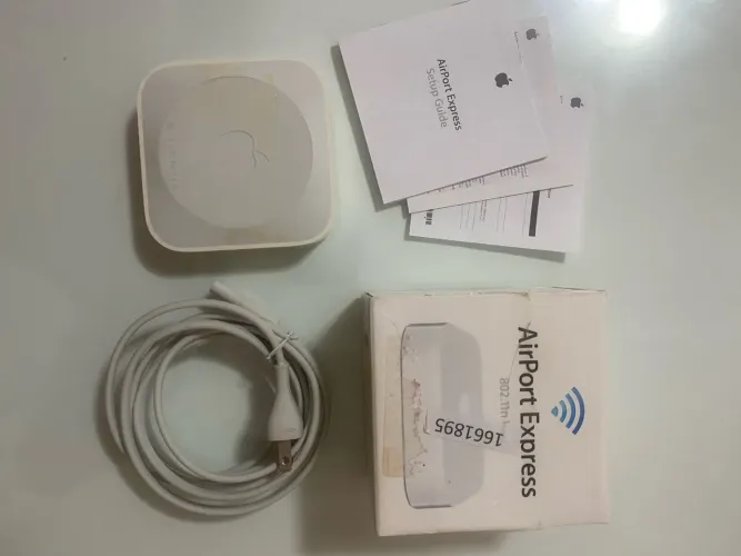 Roteador Apple Airport Express - 802.11n - A1392 - MC414LL/A