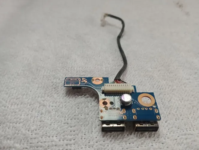 Placa USB e conector notebook pn275e4e-k1br