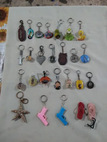 Lote de chaveiros para coleção.