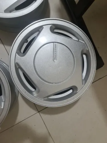Rodas de liga leve Volkswagen Santana Cd e Gls